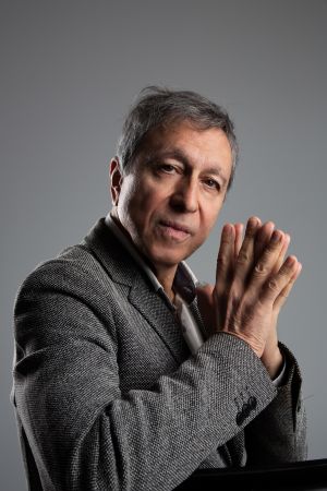 Λουκάς Καρυτινός, «Μόνο η τέχνη μπορεί  να δημιουργήσει την ουτοπία»