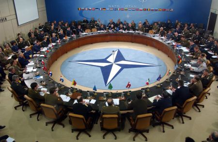 Το ΝΑΤΟ απορρίπτει το αίτημα της Ρωσίας για την Ουκρανία