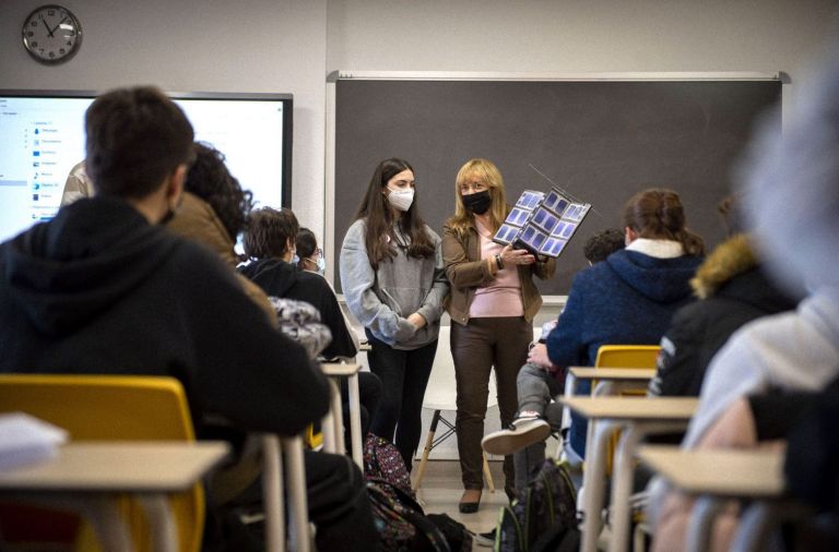 Ισπανία – Σχολείο θα εκτοξεύσει νανοδορυφόρο στο διάστημα | tovima.gr