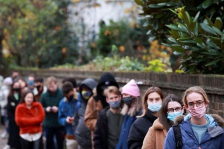 Βρετανία – Θερίζει ο κορωνοϊός – Αυξάνονται συνεχώς οι διασωληνωμένοι