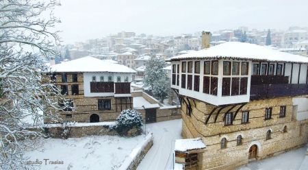 Γιορτινή απόδραση στην Καστοριά