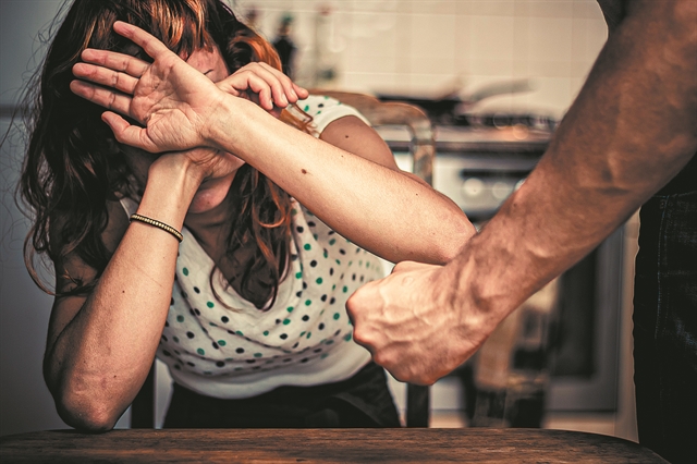 Domestic violence increased by 50% in 2021 | tovima.gr