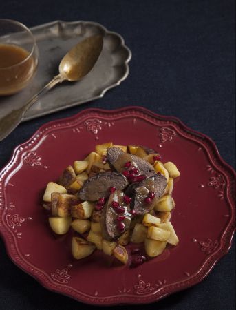 Ζαρκάδι εκτροφής με φρούτα του χειμώνα