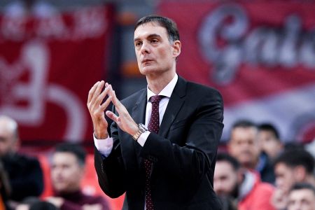 Μπαρτζώκας – «Συμπαγής ομάδα η Βιλερμπάν, να περιορίσουμε Οκόμπο και Τζόουνς»