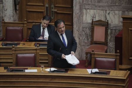 Βουλή – Αντιπαράθεση Γεωργιάδη με Σκουρλέτη για το περιεχόμενο της μελέτης Τσιόδρα-Λύτρα