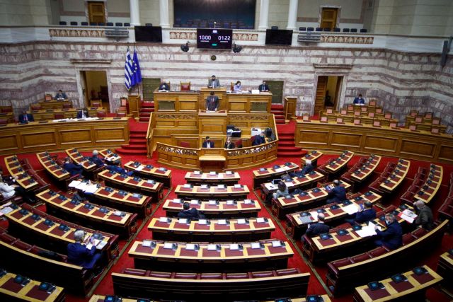 Βουλή – Αψιμαχίες για την μελέτη Τσιόδρα – Λύτρα και τη διαγραφή Κουρουμπλή | tovima.gr