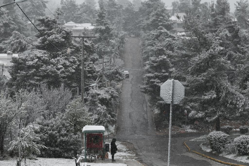 Κάρμελ – Χιόνια και κλειστοί δρόμοι – Πού έχει διακοπεί η κυκλοφορία