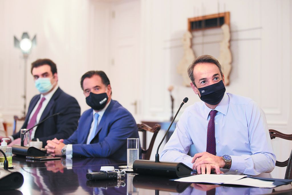 Αγωνία για την Ομικρον, στα άκρα για τις ΜΕΘ – Προβληματισμός για την ευρωπαϊκή «Βαβέλ»