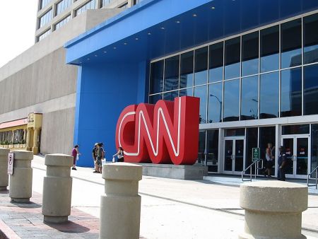 ΗΠΑ – Το CNN διευρύνει την τηλεργασία λόγω αύξησης κρουσμάτων