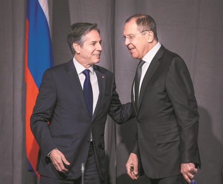 Πρώτη συνάντηση ΥΠΕΞ Ρωσίας – ΗΠΑ