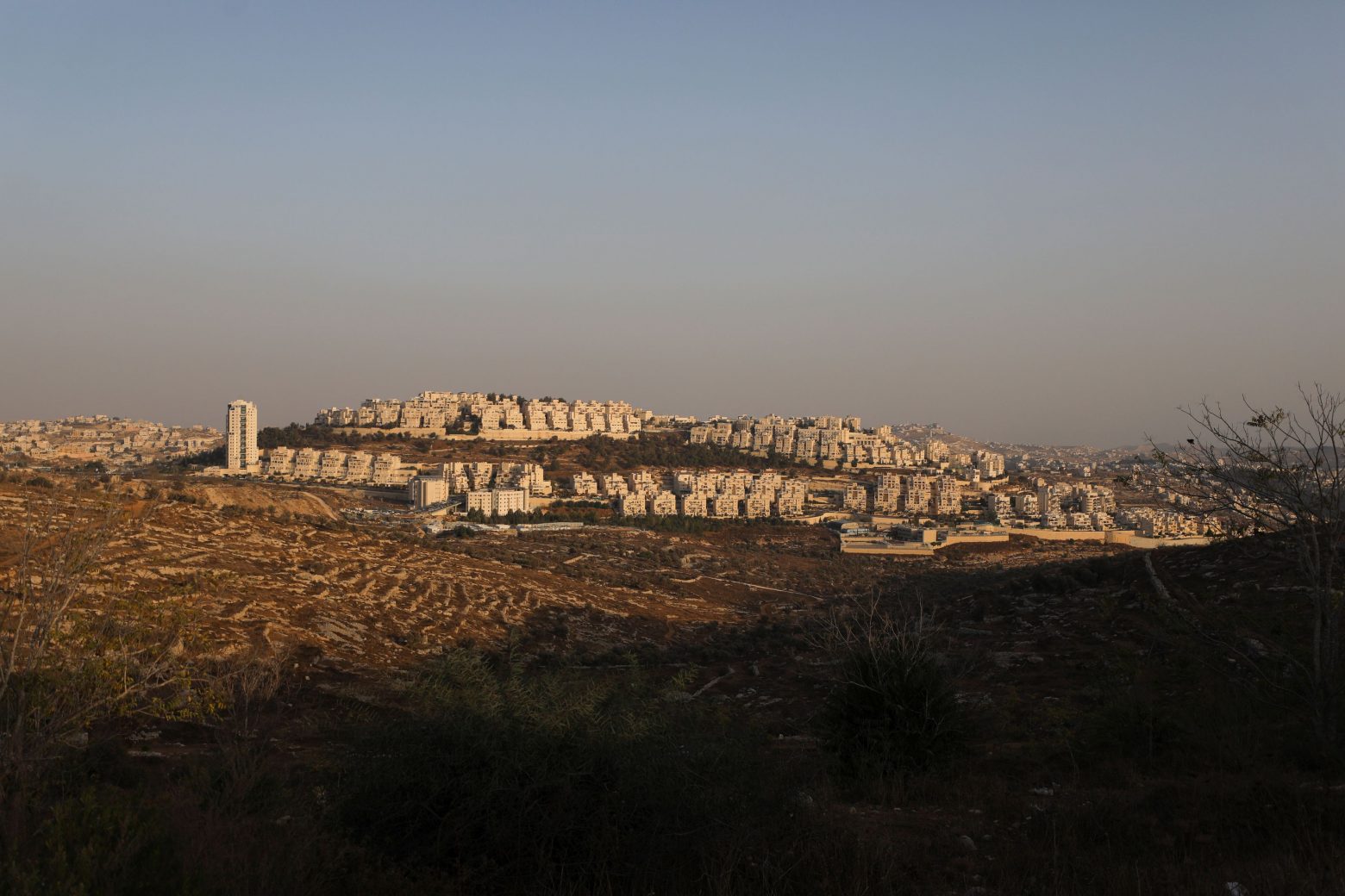 Δυτική Όχθη – Νεκρός Παλαιστίνιος που επιχείρησε να παρασύρει Ισραηλινούς στρατιώτες με αυτοκίνητο
