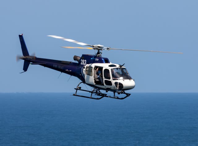 Μαδαγασκάρη – Σώθηκε μετά από 12 ώρες κολύμπι – Επέβαινε σε ελικόπτερο διάσωσης που συνετρίβη