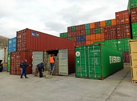 Πειραιάς – Εντοπίστηκε κοντέινερ με 10 εκατ. λαθραία τσιγάρα