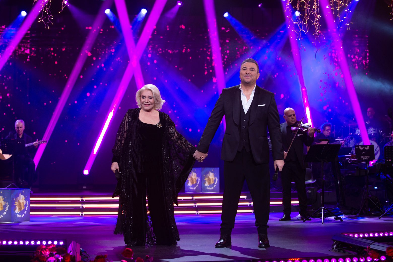 «Τα λόγια είναι περιττά» – Αντώνης Ρέμος και Μαρινέλλα στα πιο μουσικά Χριστούγεννα στο MEGA