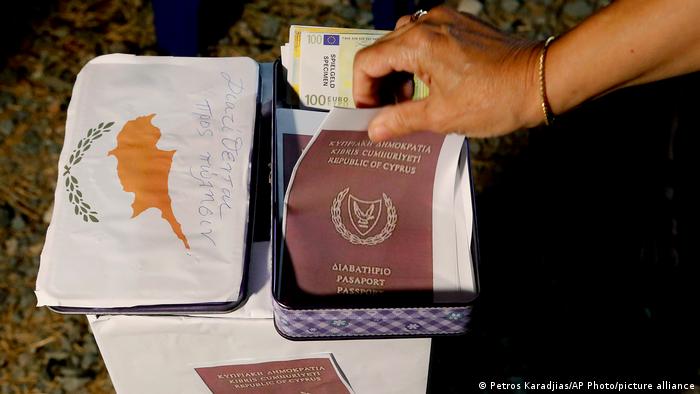Αναμένει διώξεις για «χρυσά διαβατήρια» η Κομισιόν | tovima.gr