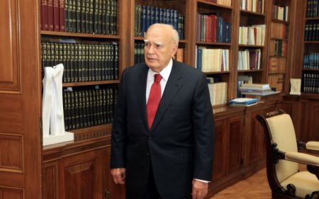 Ο Παπούλιας, η φωτιά στο αεροπλάνο και το Βιετνάμ