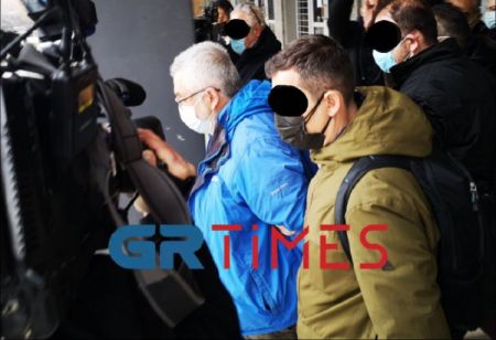 Στάθης Παναγιωτόπουλος – Ελεύθερος για την υπόθεση που απολογήθηκε, κρατείται για την άλλη
