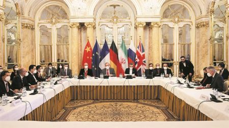 Το στοίχημα της Βιέννης – Συμφωνία ή πόλεμος;