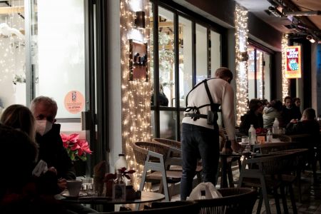 Κορωνοϊός -Πρόστιμα και λουκέτα για παραβίαση των μέτρων