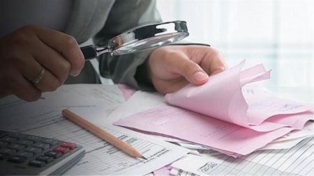 Ποιοι μπαίνουν στο «μάτι» της Εφορίας το 2022