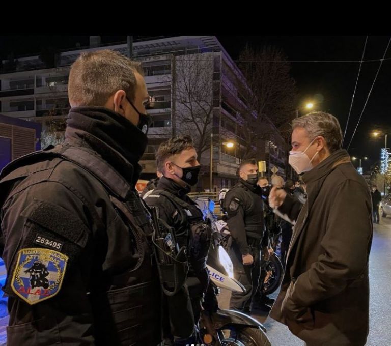 Ευχές του πρωθυπουργού σε αστυνομικούς της Ομάδας ΔΙΑΣ | tovima.gr