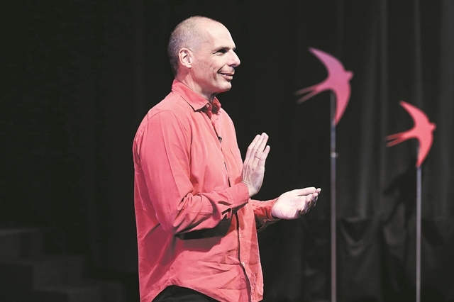 Αποχωρήσεις νύχτα… ΜέΡΑ