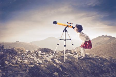 Με το βλέμμα στο μέλλον