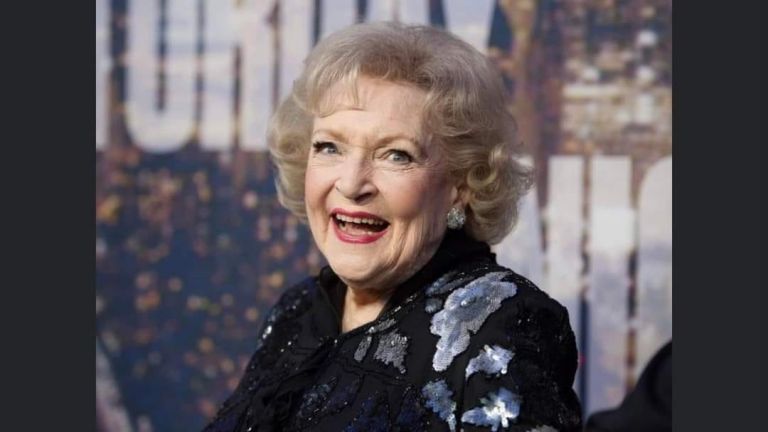 Betty White passes just shy of a century | tovima.gr