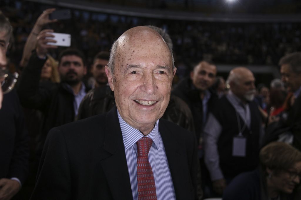 Σημίτης – Η ένταξη της Ελλάδας στο ευρώ ήταν σωστή επιλογή, στη σωστή συγκυρία, με εθνική συστράτευση