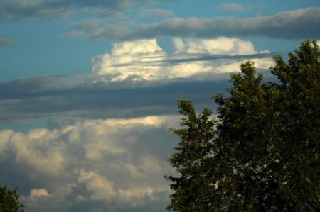 Καιρός – Νεφώσεις και ασθενείς βροχές αλλά με… ανοιξιάτικες θερμοκρασίες