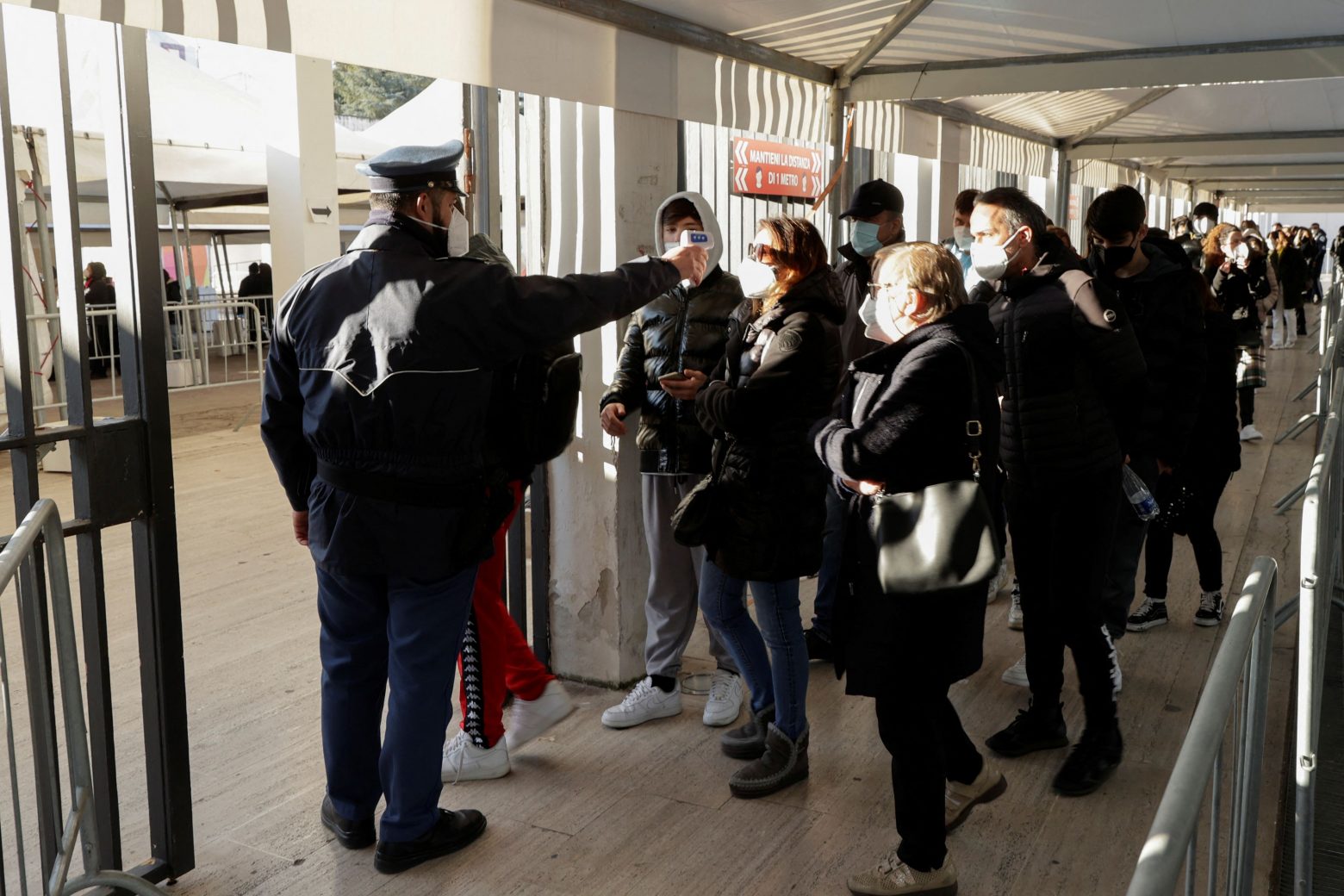 Ιταλία – Σχεδόν 200 χιλιάδες κρούσματα σε μια μόνο ημέρα