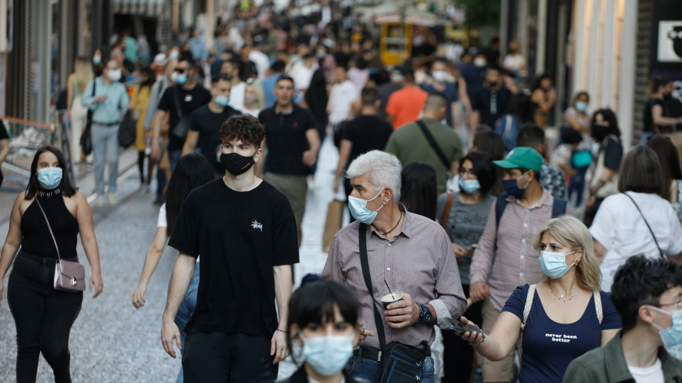 Μαγιορκίνης για Όμικρον – Δεν έχει κλείσει ακόμα τον κύκλο της – Τι ισχύει με τις επαναλοιμώξεις