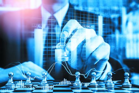 7 γκουρού σκιαγραφούν το επενδυτικό παζλ – Πού πάνε οι οικονομίες, τι θα γίνει με μετοχές, ομόλογα, νομίσματα