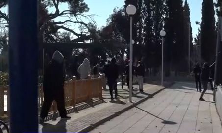 Ενταση σε πορεία φοιτητών και μαθητών στο υπ. Παιδείας | tovima.gr