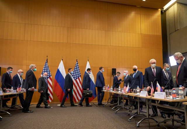 Συνομιλίες Δύσης – Μόσχας με άρωμα Ψυχρού Πολέμου