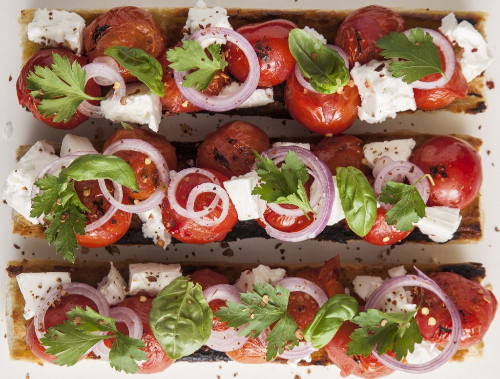 Χωριάτικη σε σάντουιτς