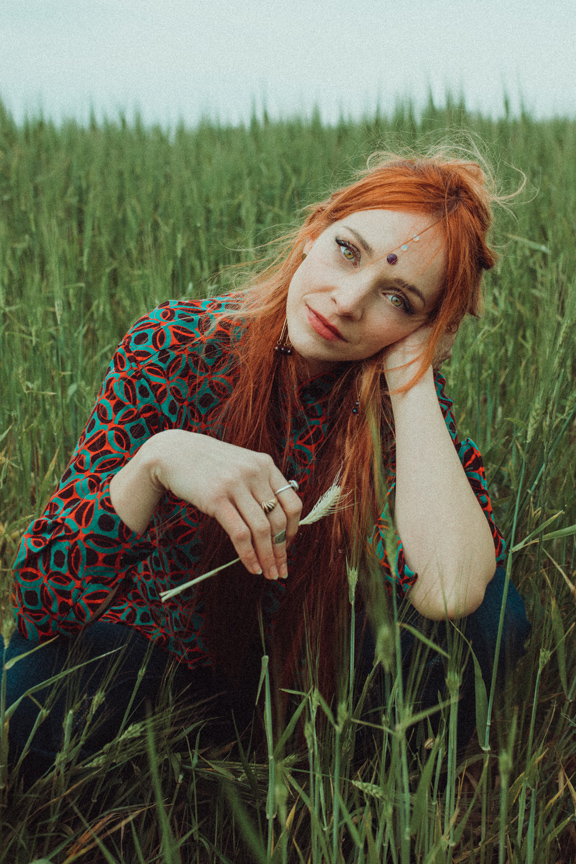 Η φολκ πλευρά της Rosey Blue