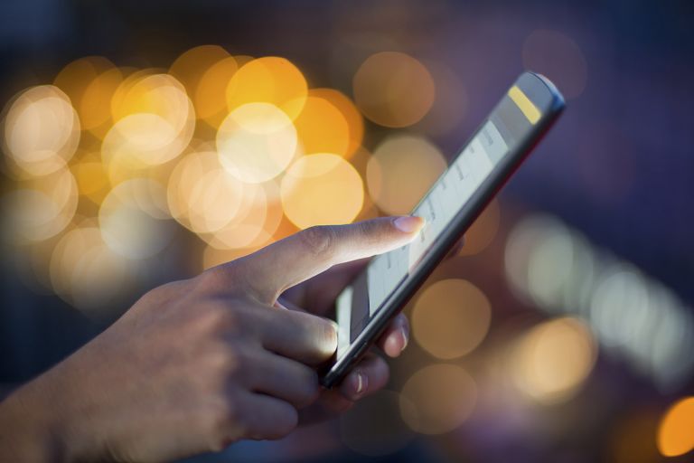 Προκαλούν τα κινητά τηλέφωνα καρκίνο; – Τι δείχνει νέα μελέτη