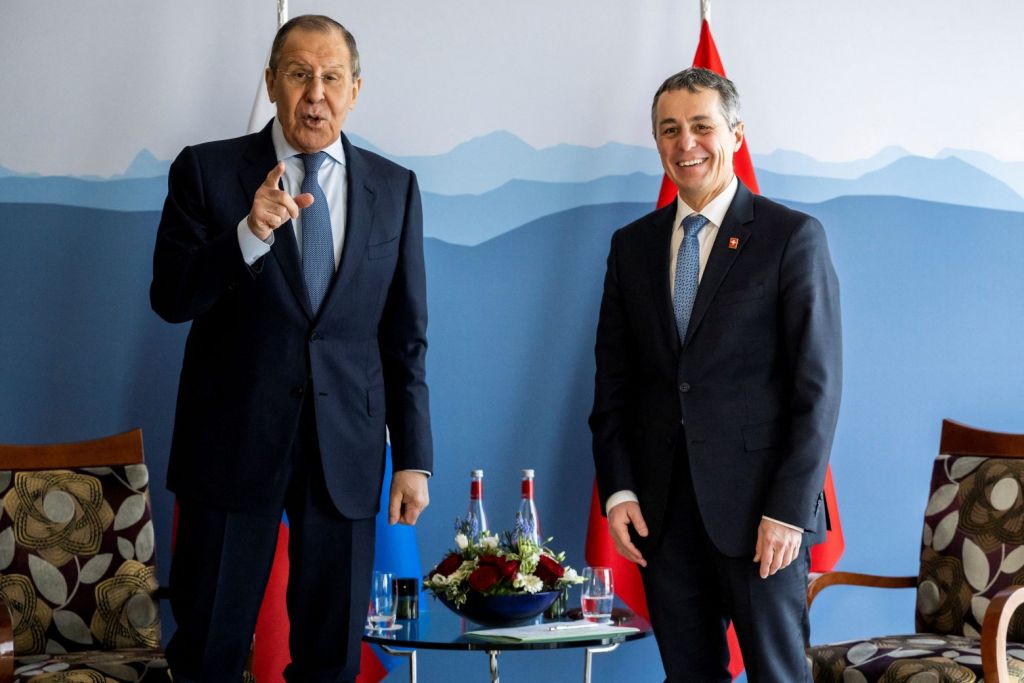 Λαβρόφ: Περιμένουμε τις γραπτές απαντήσεις της Ουάσινγκτον στις ρωσικές προτάσεις