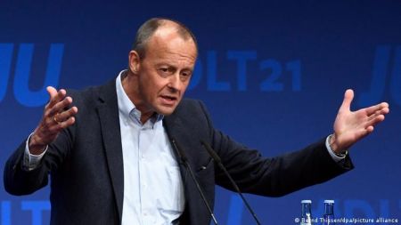 Ο Φρίντριχ Μερτς αναλαμβάνει τα ηνία του CDU