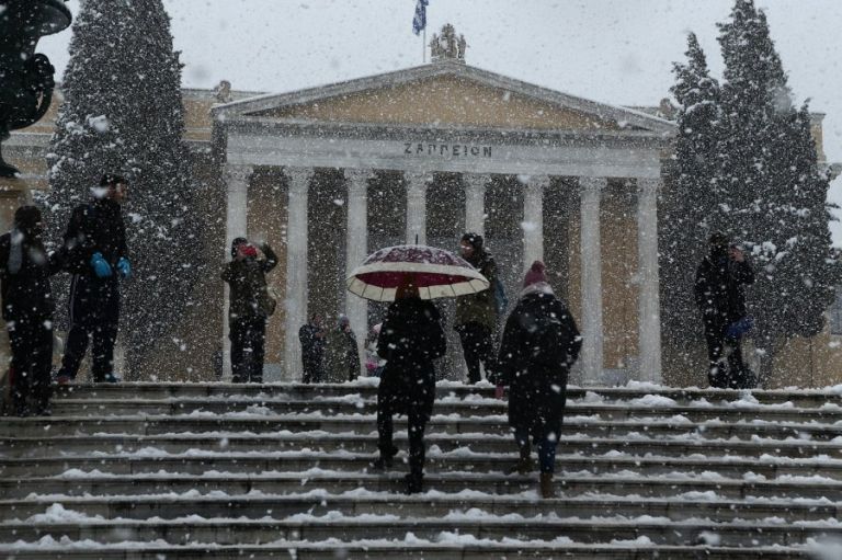 Κακοκαιρία «Ελπίδα»: Ιστορικός χιονιάς με χιονοκαταιγίδες – Πού θα χτυπήσει – Συναγερμός στην Πολιτική Προστασία | tovima.gr
