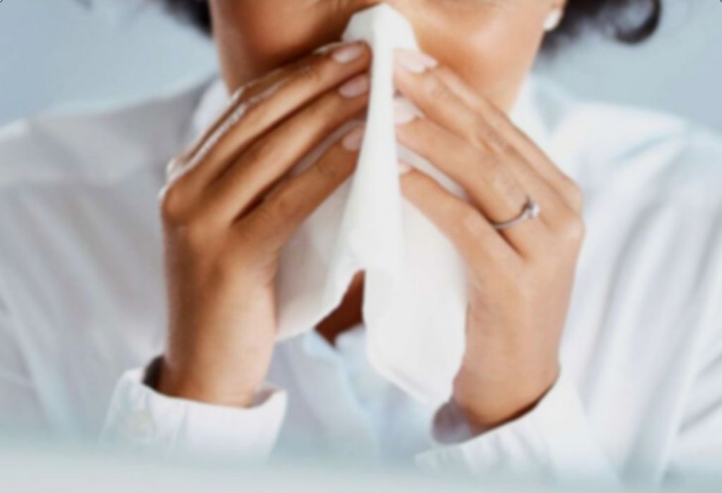 ΕΟΔΥ: Σε έξαρση η γρίπη- Υποχωρεί η Covid-19