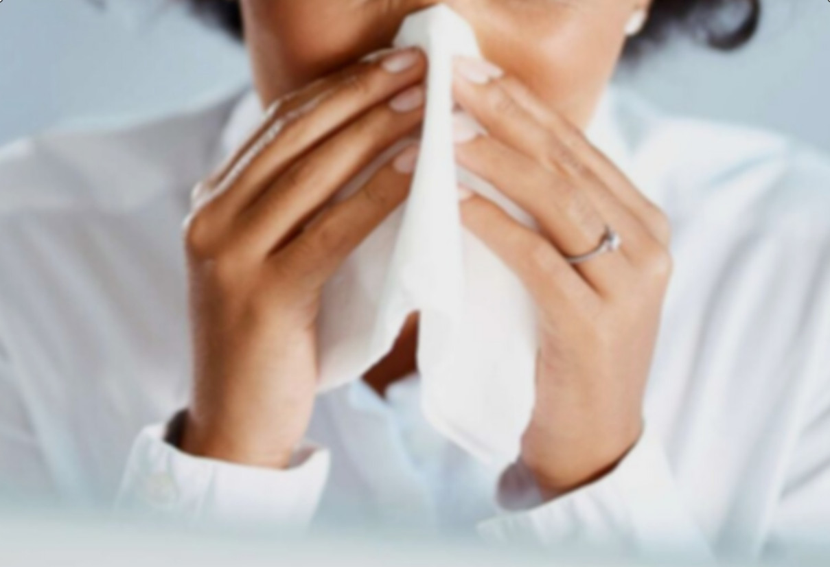 Αυξάνονται οι αναπνευστικές ιώσεις – Απίθανη η περίπτωση συνδημίας