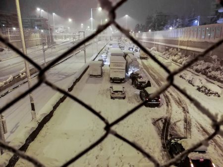 Κακοκαιρία «Ελπίδα»: Το φιάσκο της Αττικής Οδού ξεσήκωσε το twitter