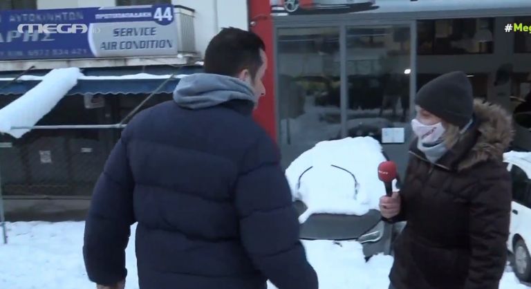 Γαλάτσι: Παρέμβαση του δημάρχου την ώρα του ρεπορτάζ του MEGA για τους χιονισμένους δρόμους | tovima.gr