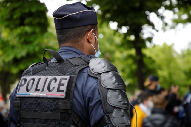 Γαλλία: Δολοφονημένο παιδί βρέθηκε μέσα σε βαλίτσα | tovima.gr