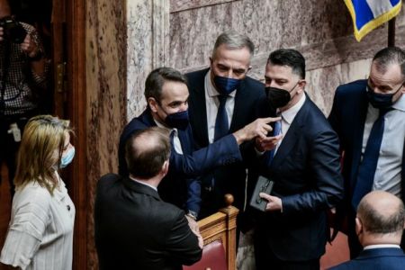 Πηγές ΝΔ: Ο Μητσοτάκης μιλούσε για το αύριο και ο Τσίπρας για τον Φουρθιώτη