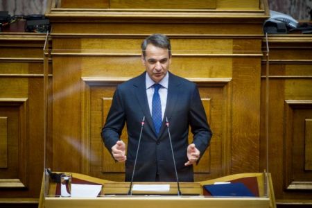 Μητσοτάκης: Αμήχανη η πρόταση μομφής – Κάθε πρόταση δύο ψέματα, στην ομιλία Τσίπρα