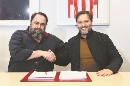 Κίνηση-κλειδί με το βλέμμαστο μέλλον