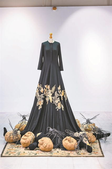 Με τα υλικά της Ιστορίας και της μνήμης